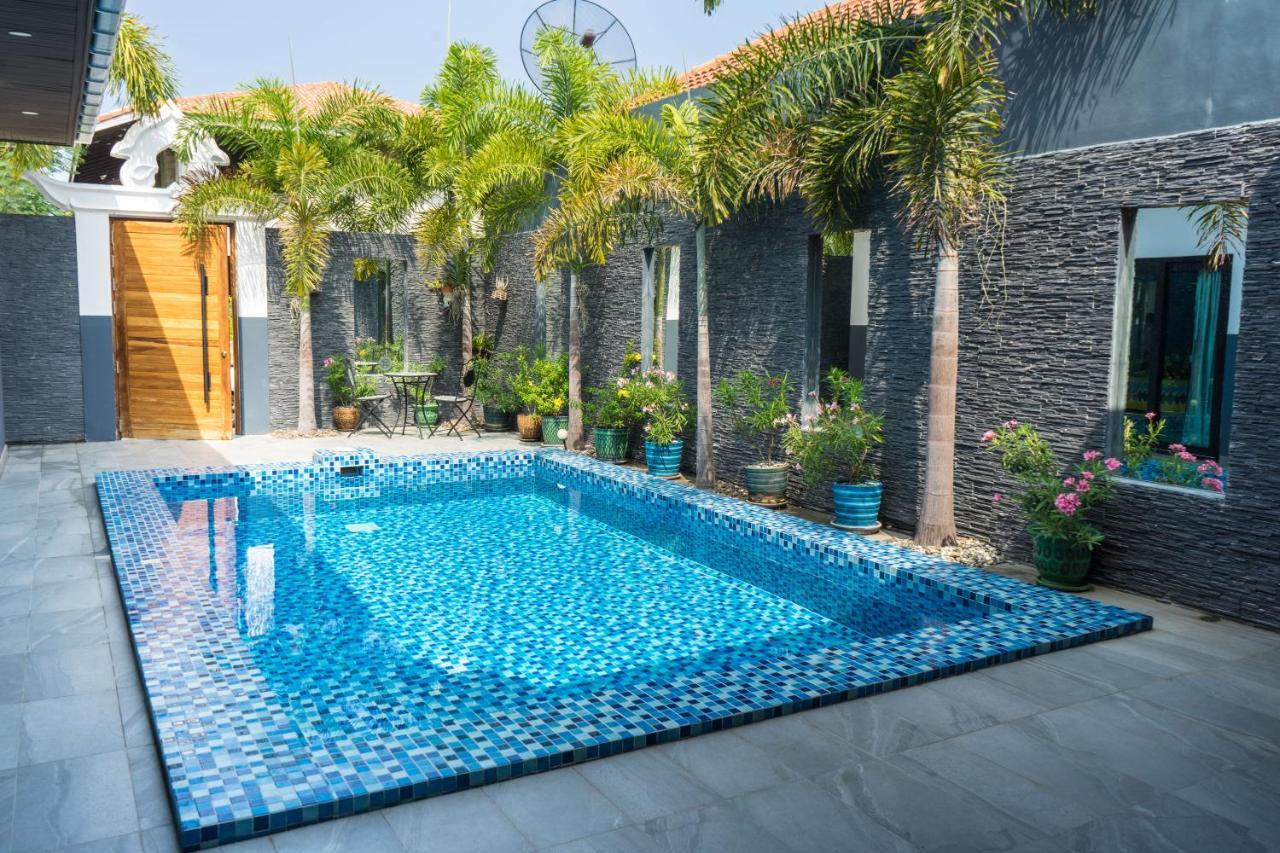 Majestic By Korawan Villa Pattaya Exterior photo