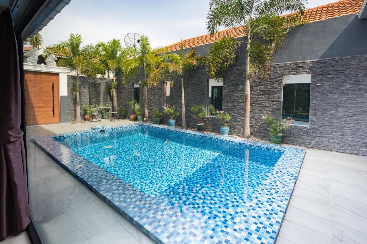 Majestic By Korawan Villa Pattaya Exterior photo