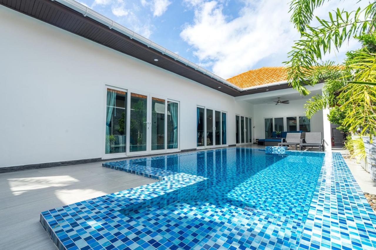 Majestic By Korawan Villa Pattaya Exterior photo
