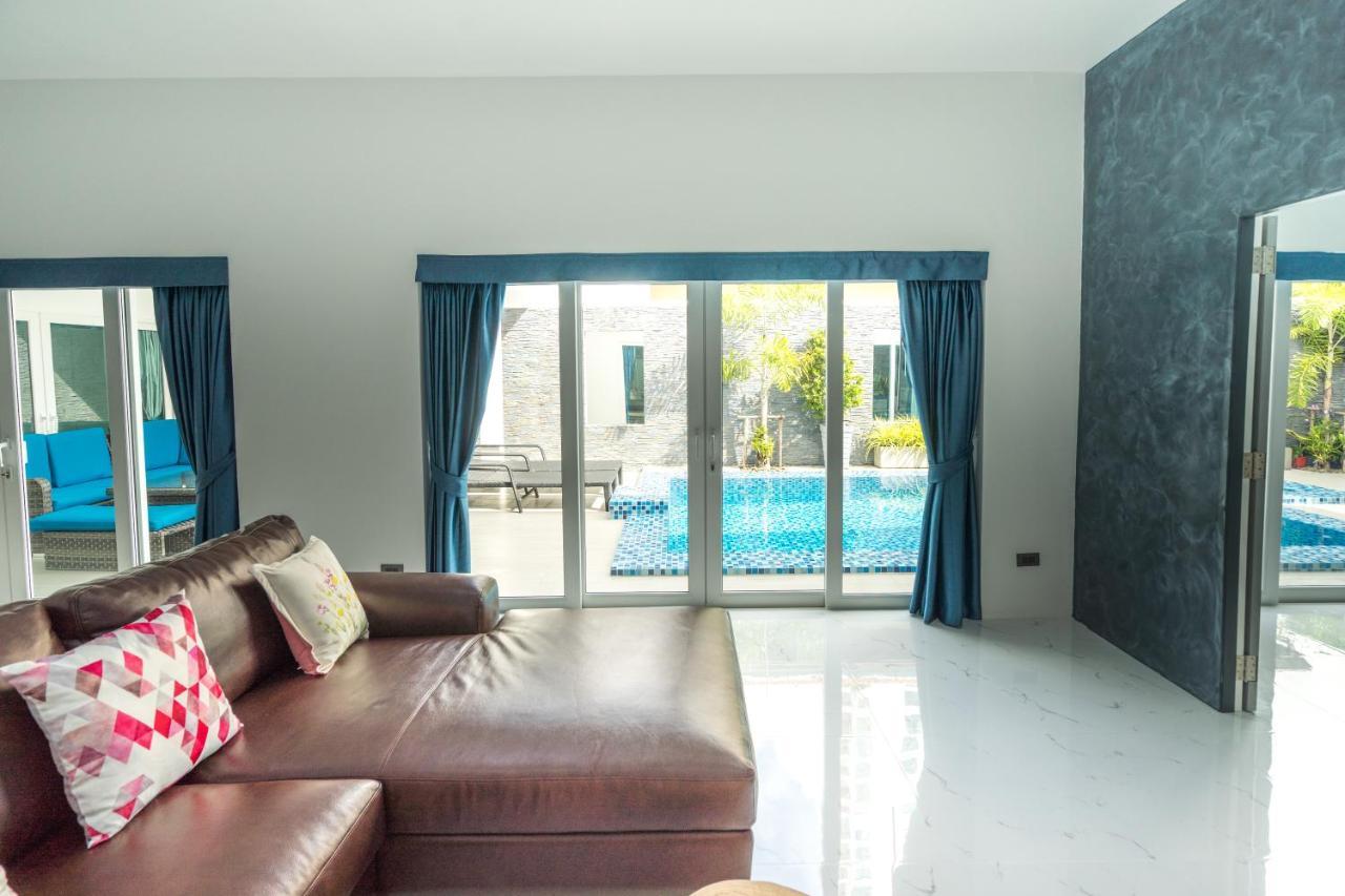 Majestic By Korawan Villa Pattaya Exterior photo