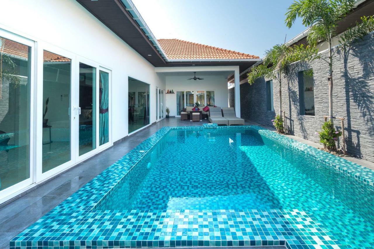 Majestic By Korawan Villa Pattaya Exterior photo
