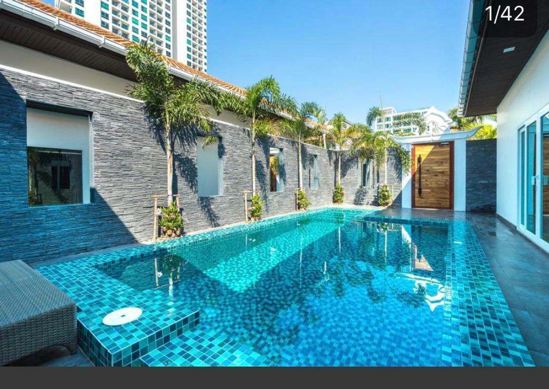 Majestic By Korawan Villa Pattaya Exterior photo